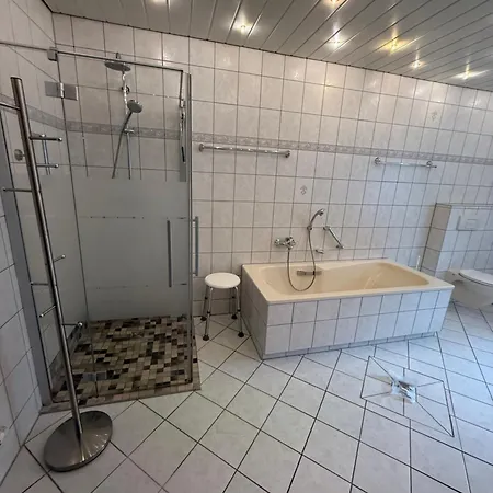 Haus Zur Sonne Am Sportplatz 2 Semesterbostad
